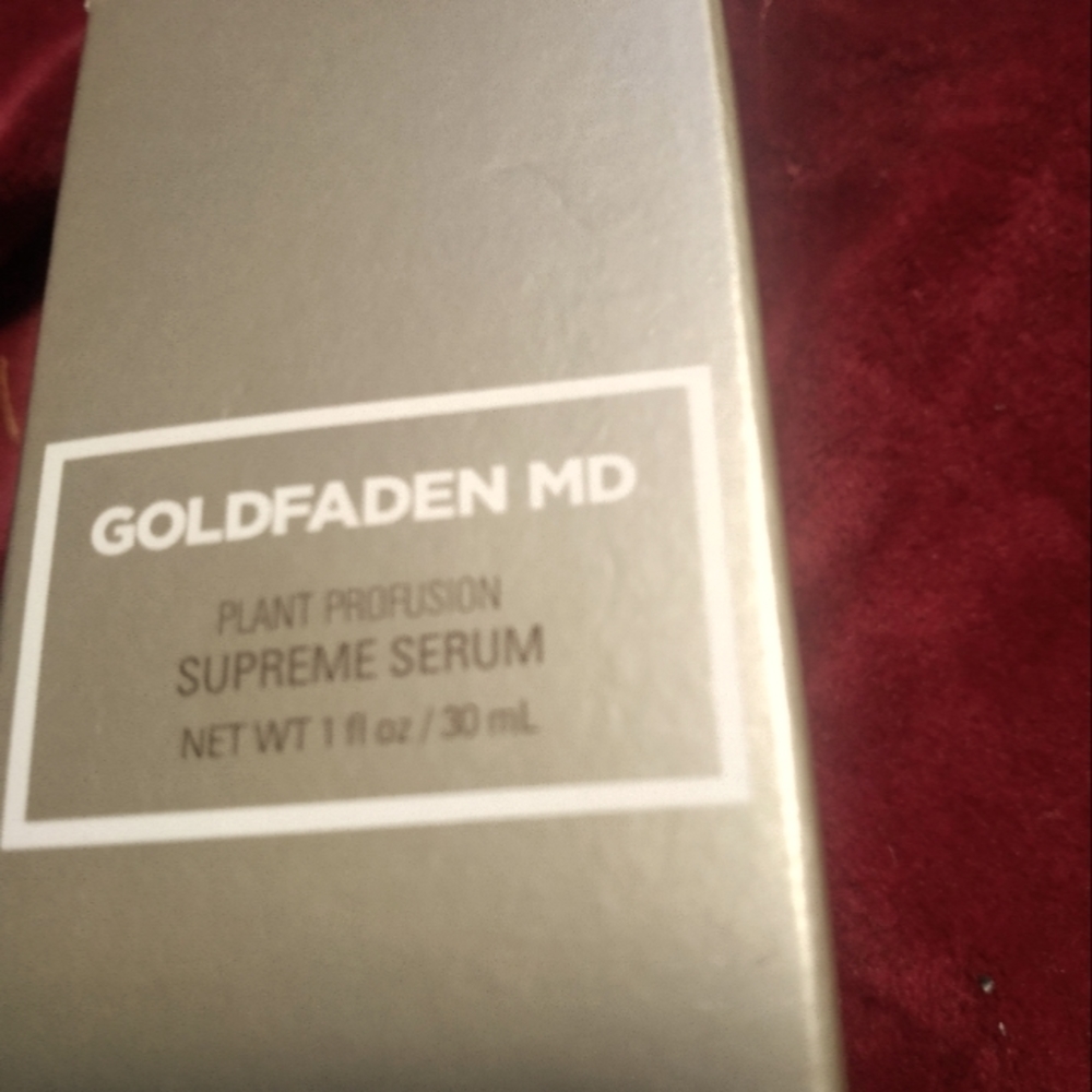 Gold McFaden MD skin syrum